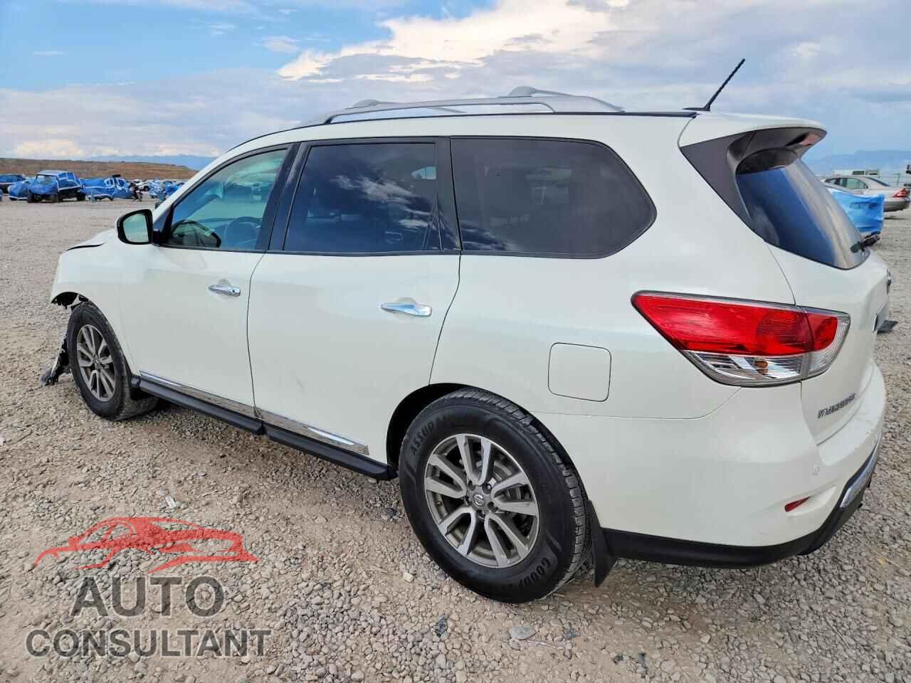 NISSAN PATHFINDER 2015 - 5N1AR2MMXFC628704