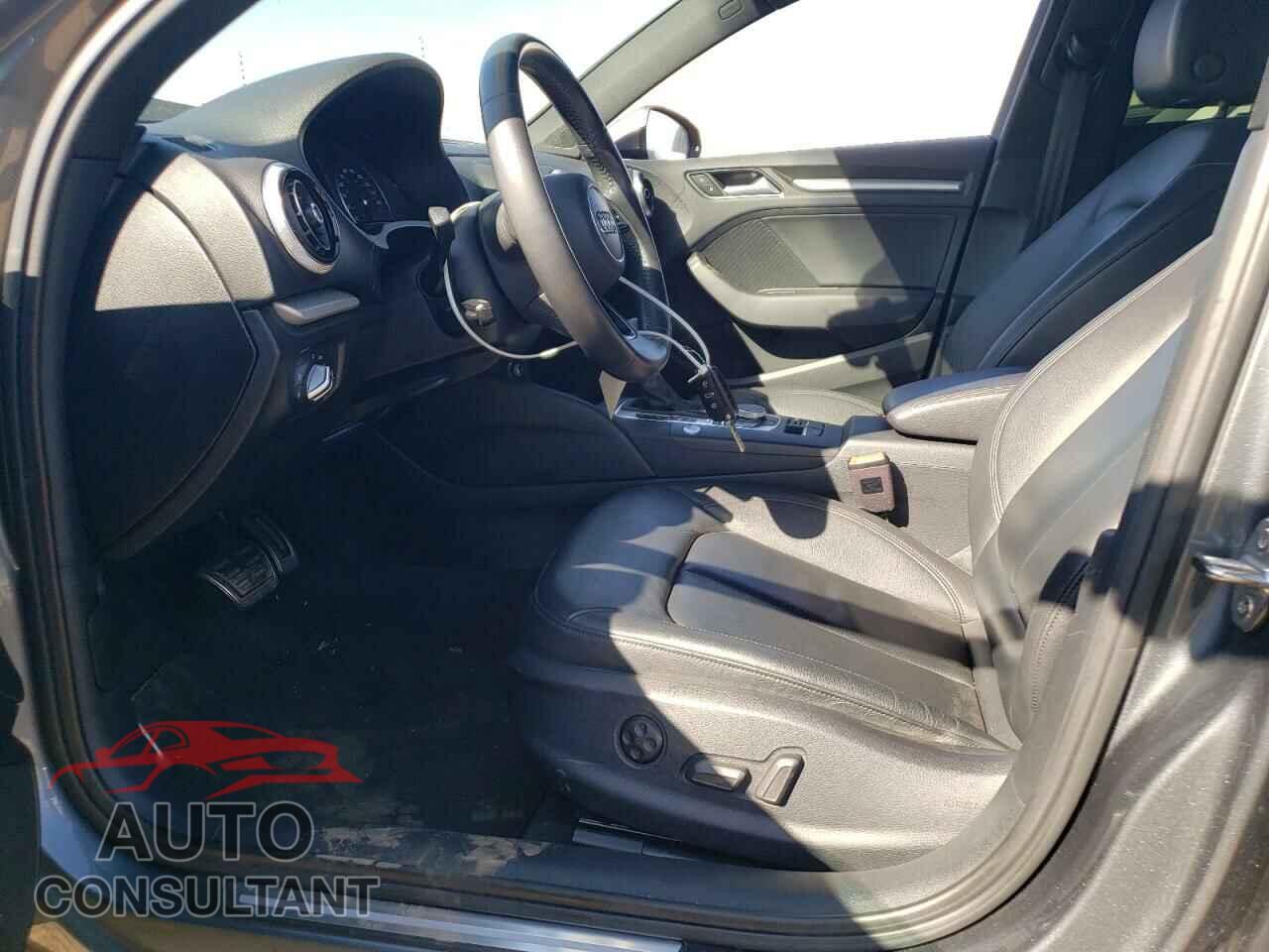 AUDI A3 2018 - WAUAUGFF7J1070357