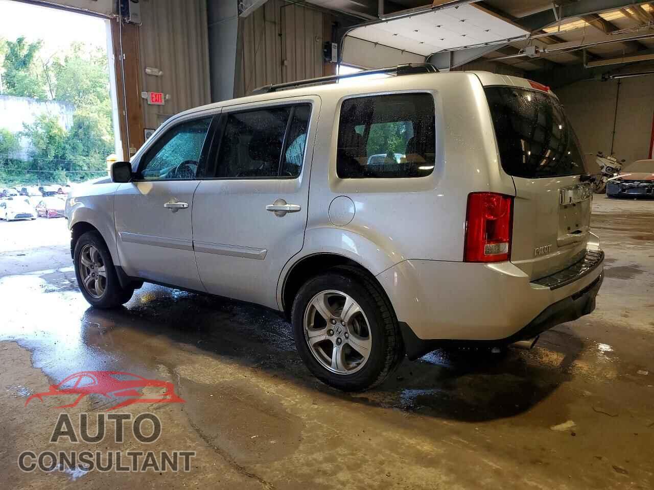 HONDA PILOT 2013 - 5FNYF4H59DB082309