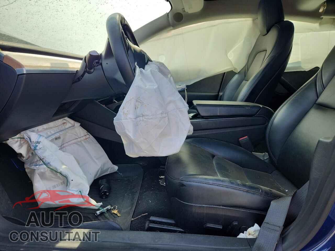TESLA MODEL 3 2020 - 5YJ3E1EC3LF586612