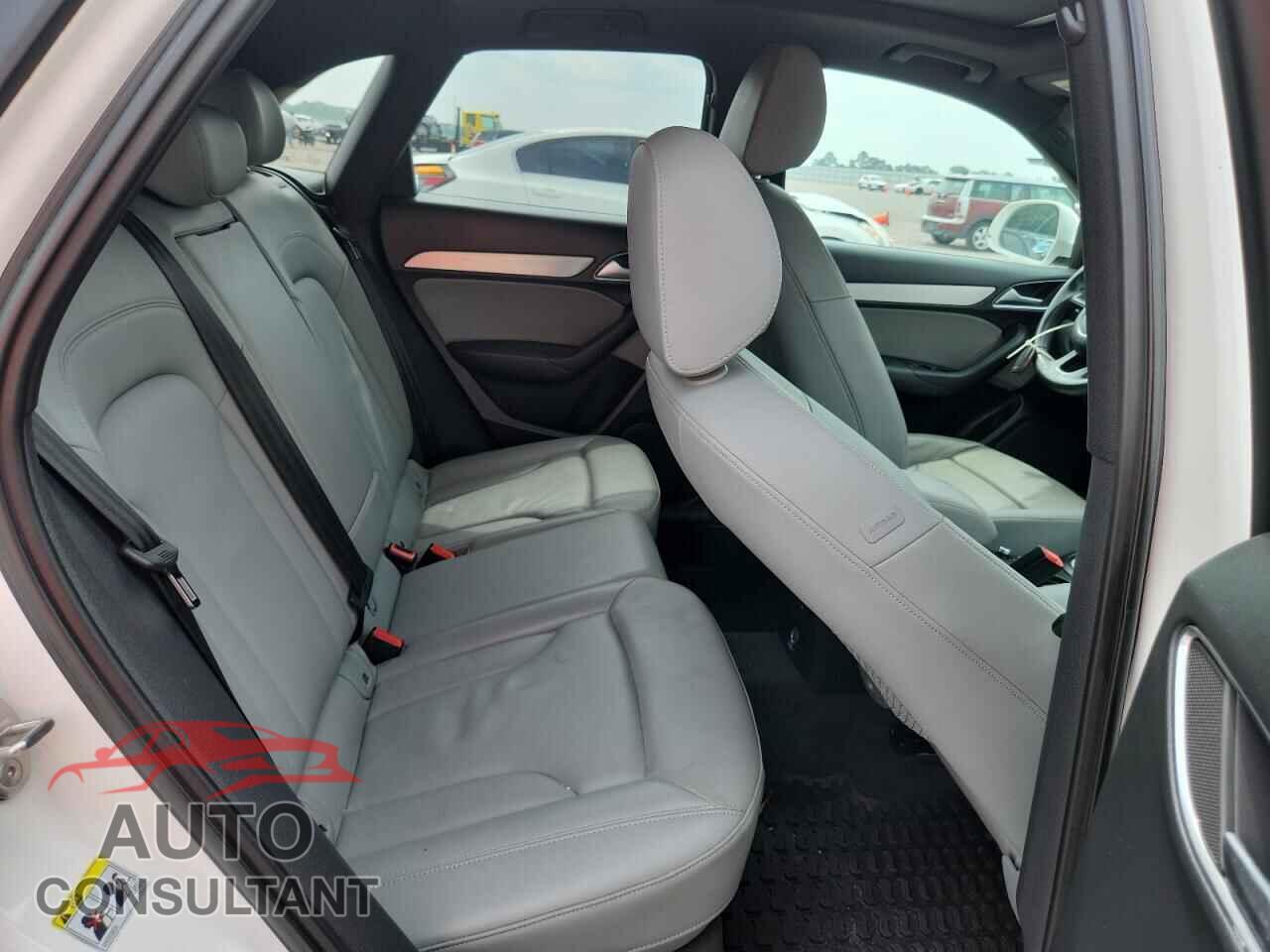 AUDI Q3 2018 - WA1BCCFS0JR023943