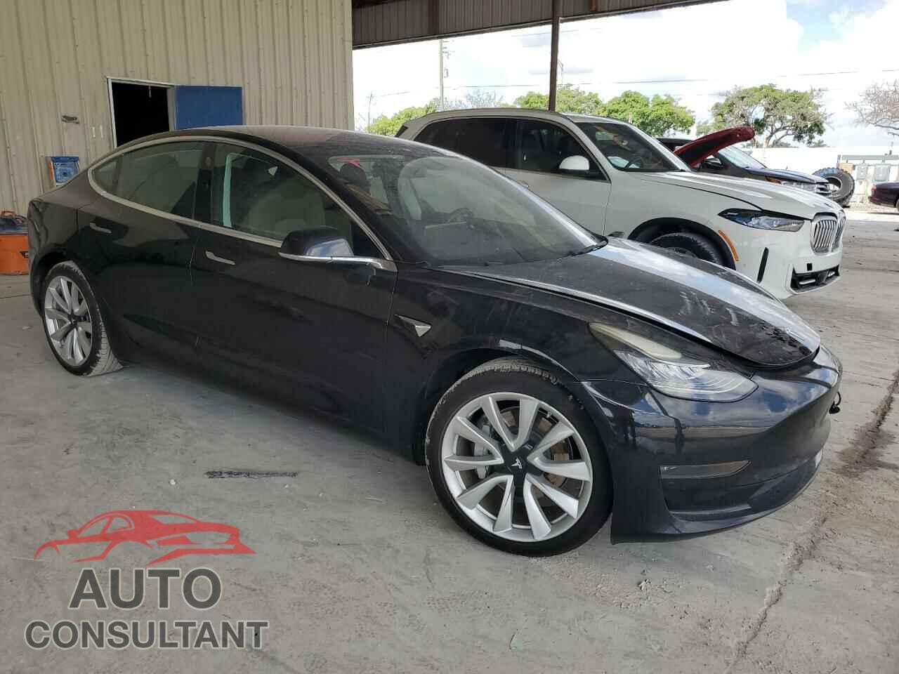 TESLA MODEL 3 2018 - 5YJ3E1EB8JF071349