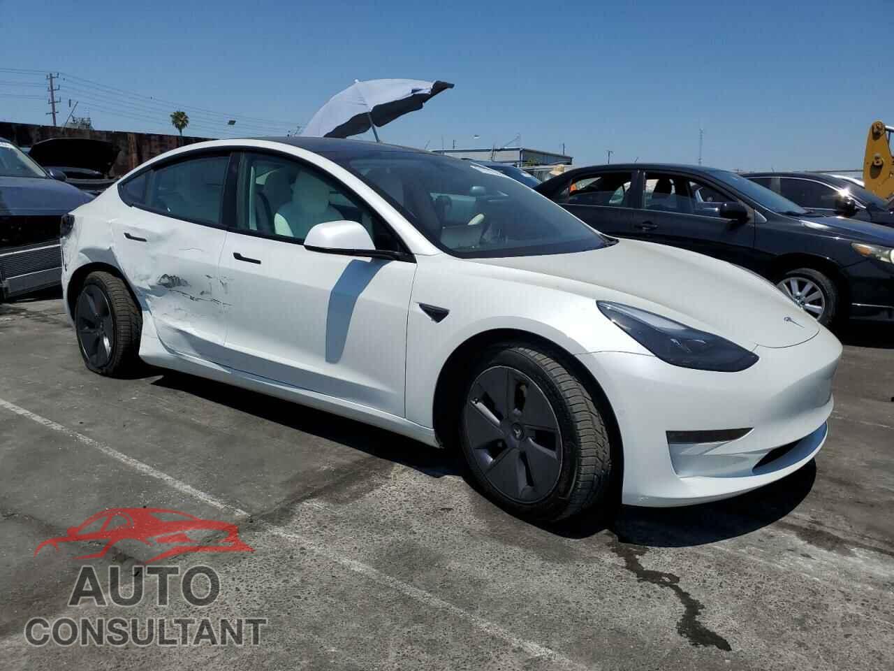 TESLA MODEL 3 2022 - 5YJ3E1EA8NF118411
