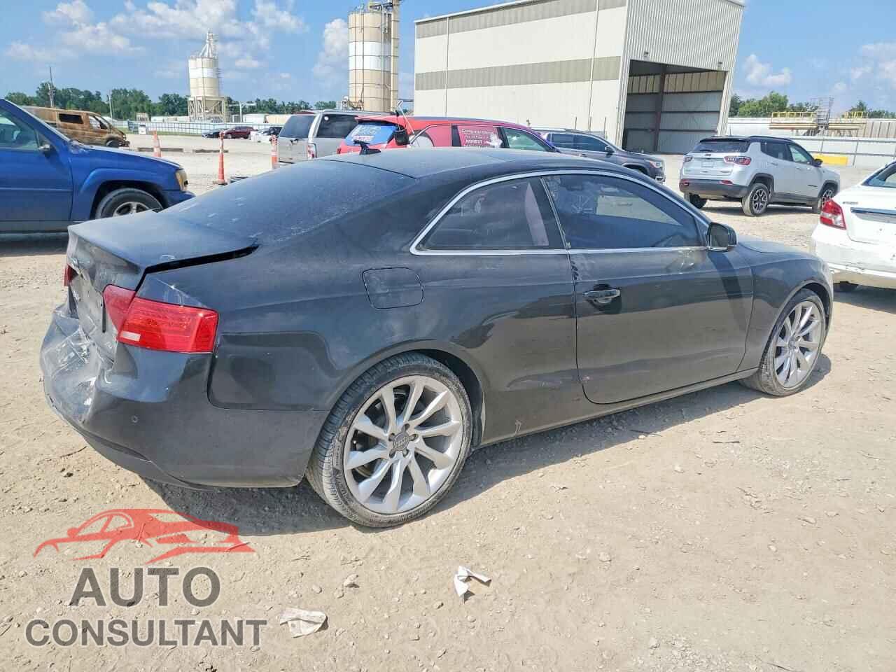 AUDI A5 2013 - WAUVFAFR8DA079365