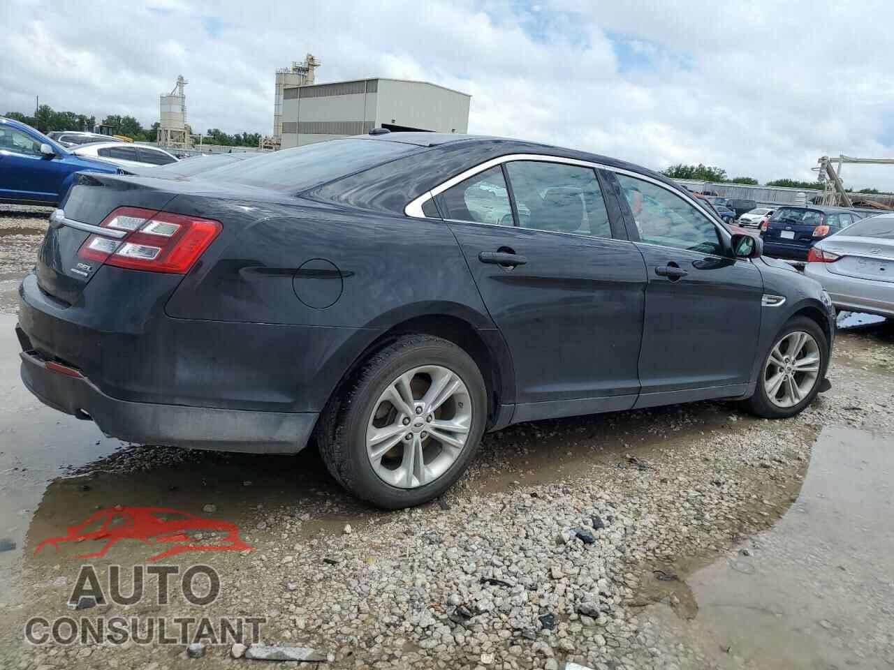 FORD TAURUS 2017 - 1FAHP2E84HG118540