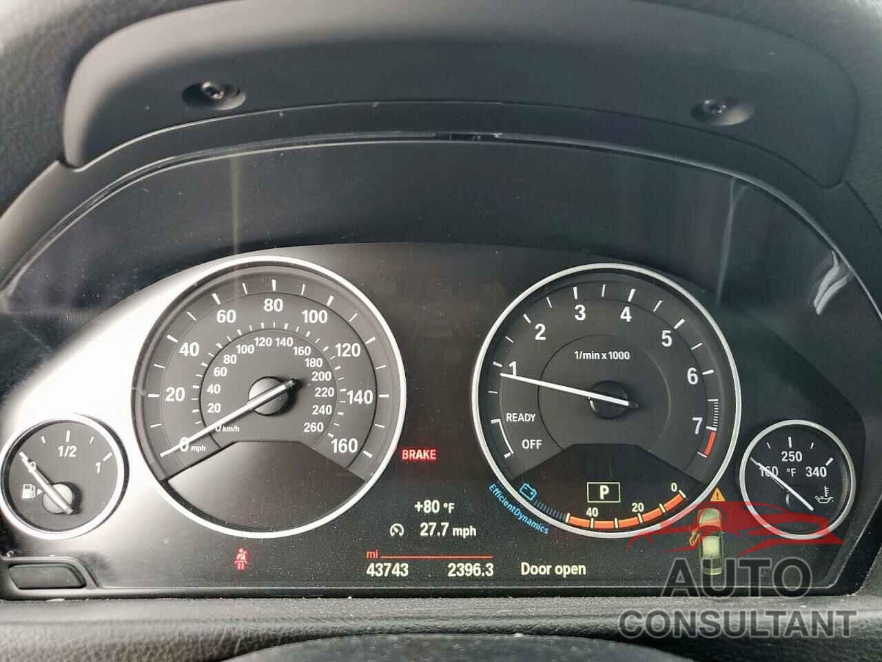BMW 3 SERIES 2015 - WBA3A5G50FNS86613