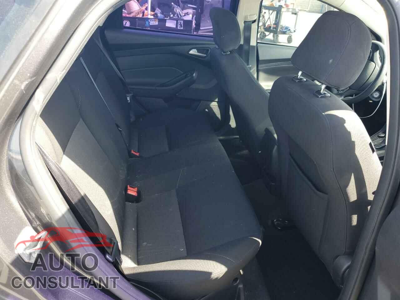 FORD FOCUS 2017 - 1FADP3F25HL300155