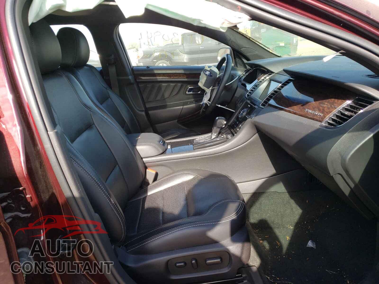 FORD TAURUS 2018 - 1FAHP2J8XJG124287