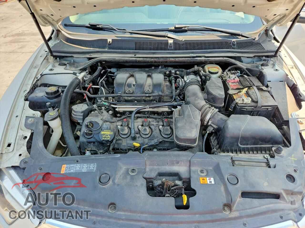 FORD TAURUS 2013 - 1FAHP2F83DG104895