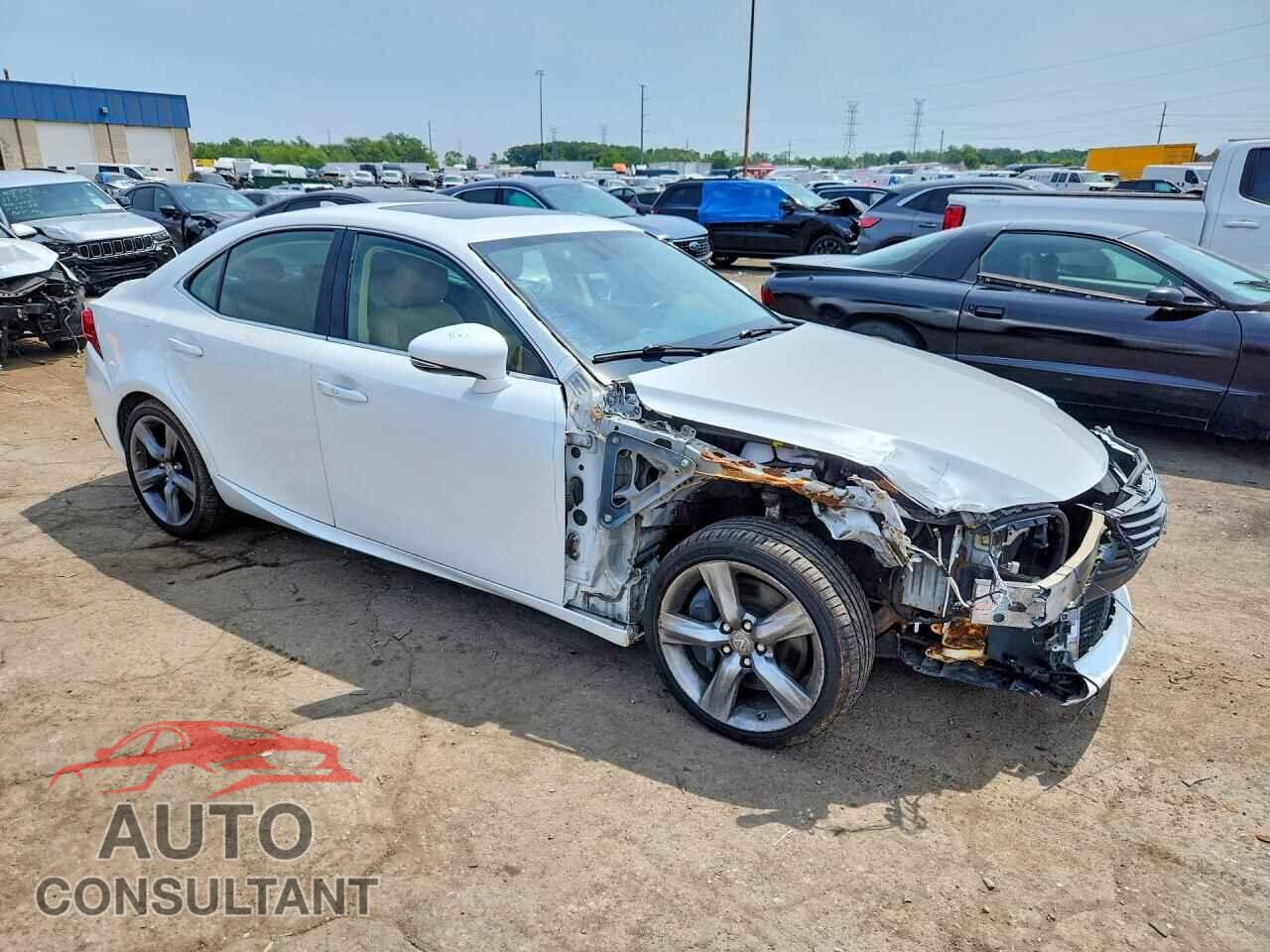 LEXUS IS 2014 - JTHCE1D2XE5000340