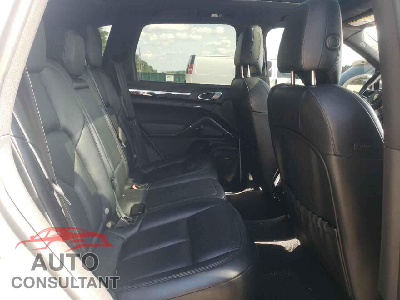 PORSCHE CAYENNE 2016 - WP1AA2A22GLA10730
