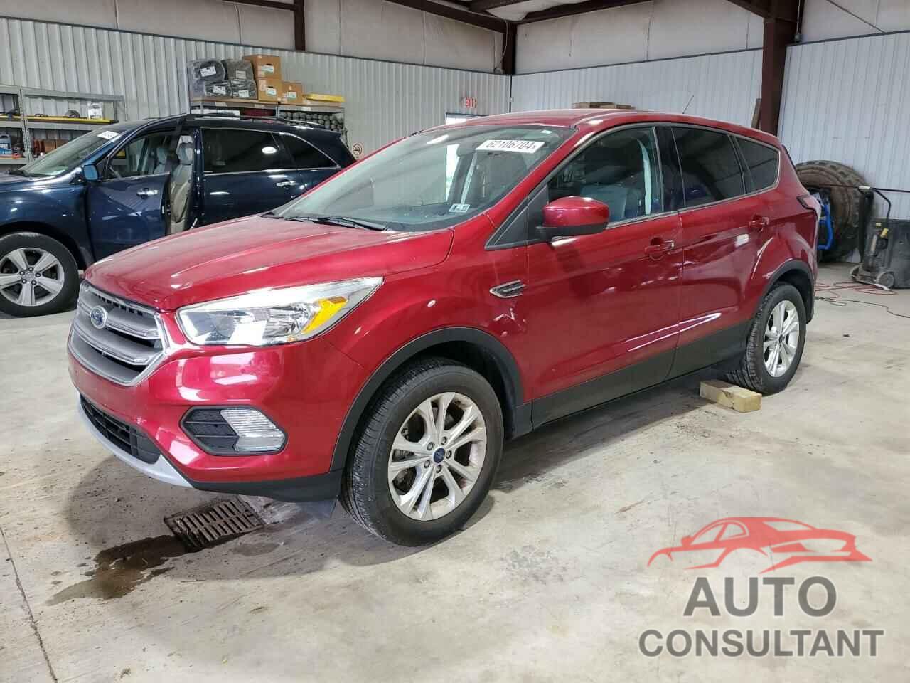 FORD ESCAPE 2017 - 1FMCU9GD5HUD49637