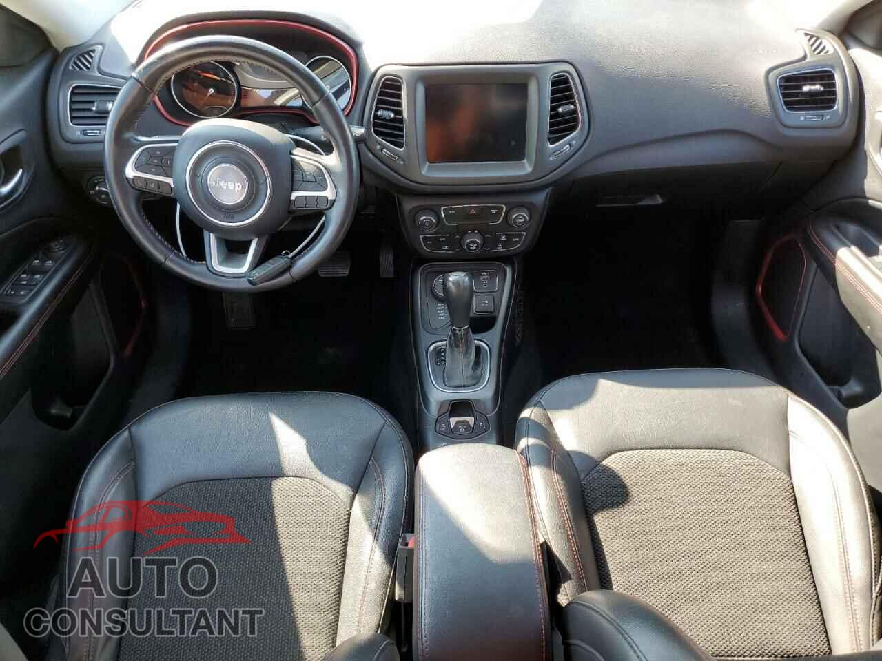 JEEP COMPASS 2020 - 3C4NJDDB1LT195510