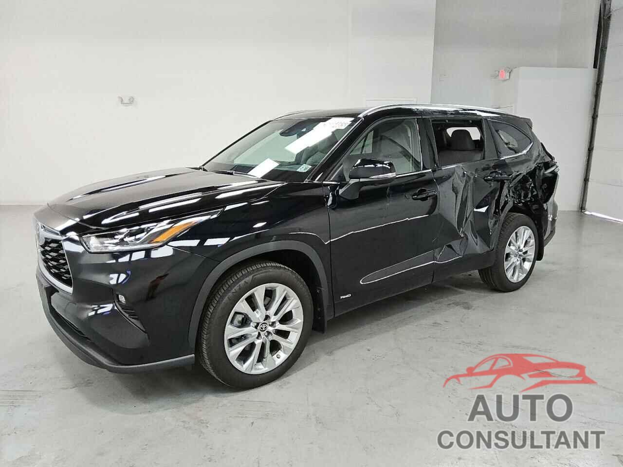 TOYOTA HIGHLANDER 2025 - 5TDXBRCH2SS658224