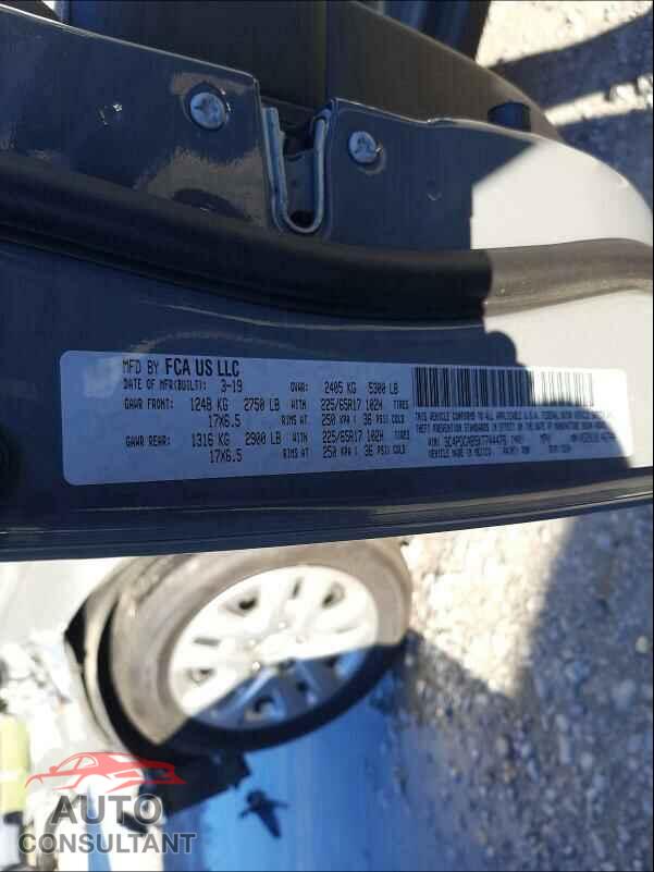 DODGE JOURNEY 2019 - 3C4PDCAB5KT744476
