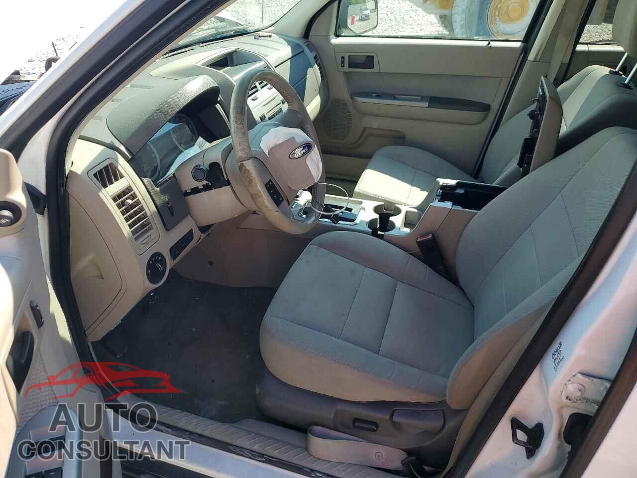 FORD ESCAPE 2010 - 1FMCU5K3XAKD20921