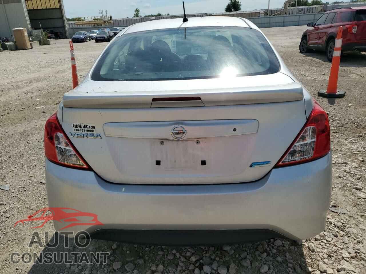 NISSAN VERSA 2016 - 3N1CN7AP2GL847010