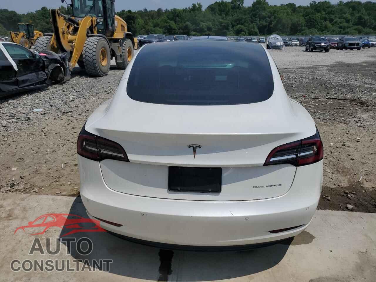 TESLA MODEL 3 2021 - 5YJ3E1EB4MF906657
