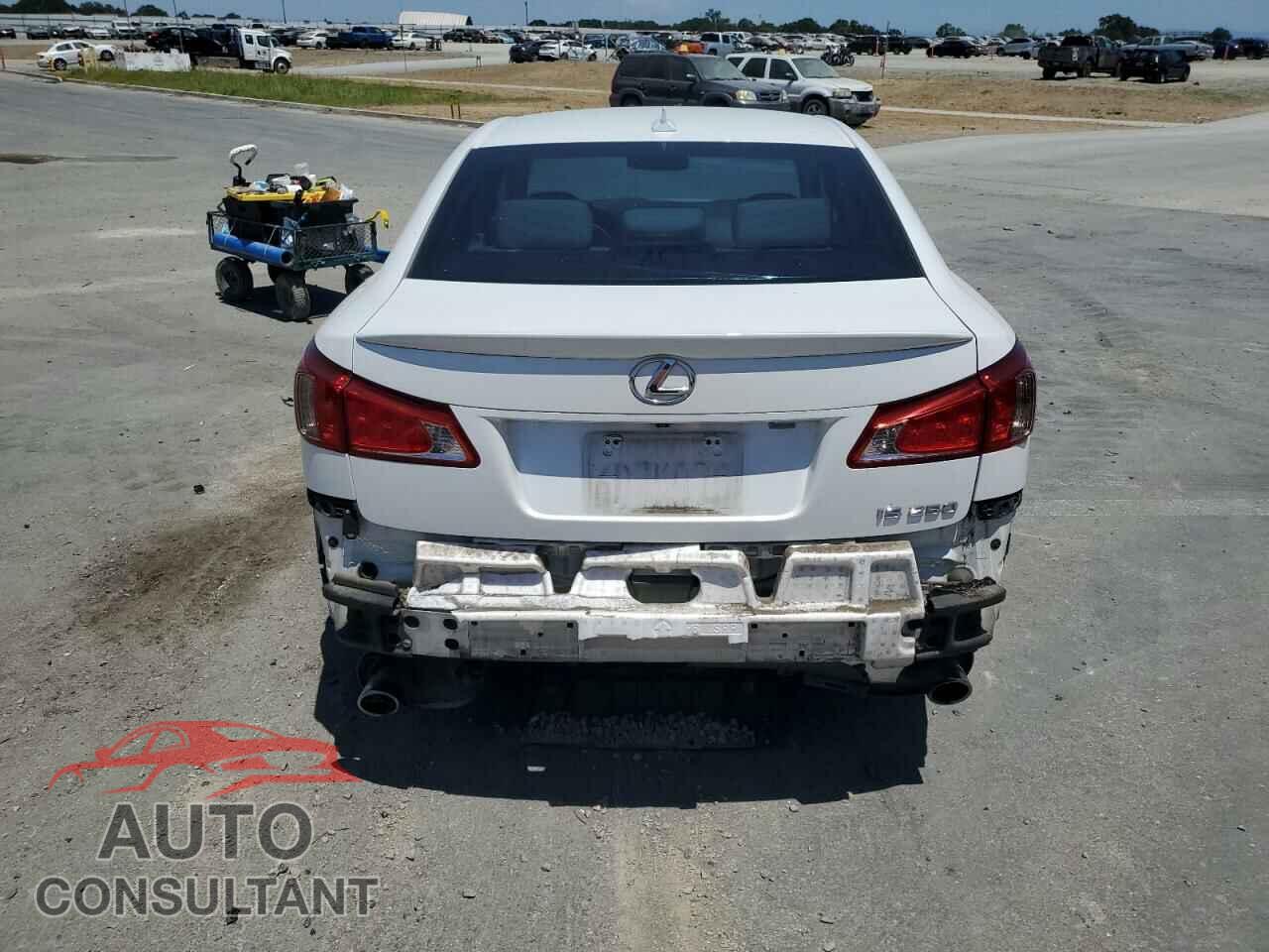 LEXUS IS 2011 - JTHBF5C28B5150072