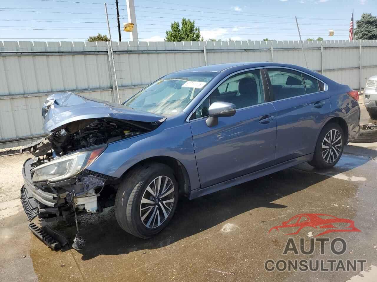 SUBARU LEGACY 2018 - 4S3BNAF68J3041617