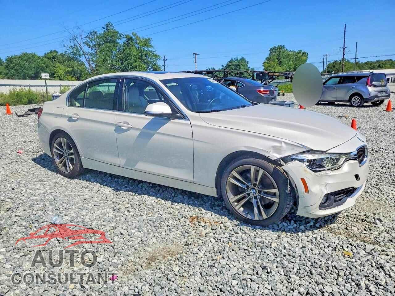 BMW 3 SERIES 2018 - WBA8B9C52JEE82600