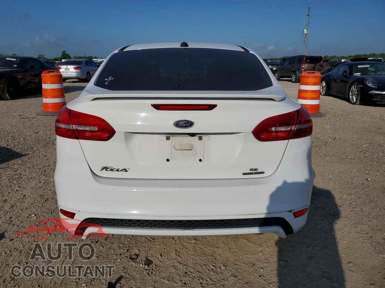 FORD FOCUS 2016 - 1FADP3F29GL257938