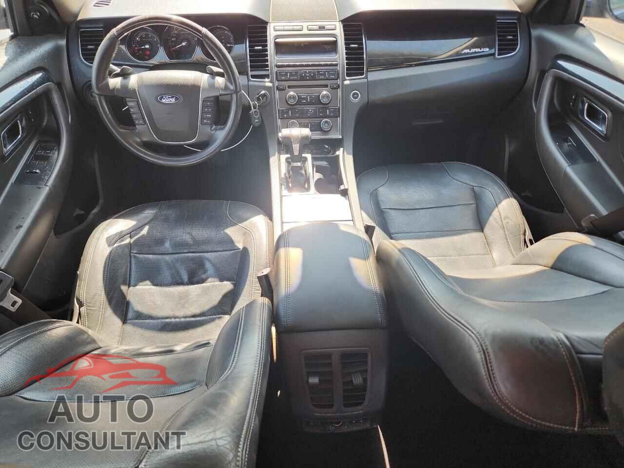 FORD TAURUS 2010 - 1FAHP2FW7AG144004