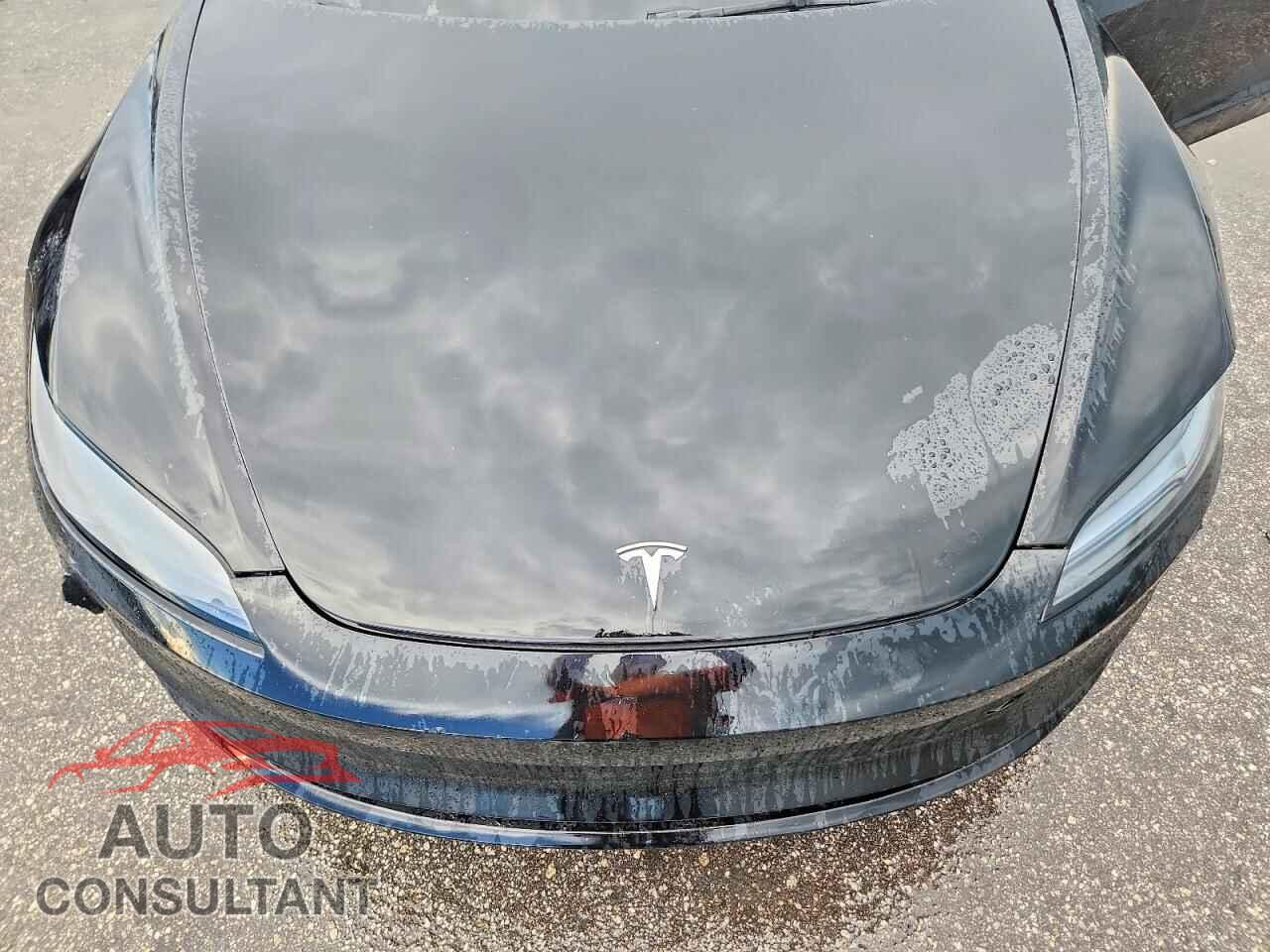 TESLA MODEL 3 2025 - 5YJ3E1EA3SF977868