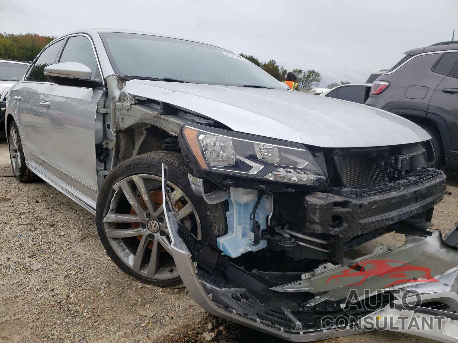 VOLKSWAGEN PASSAT 2017 - 1VWDT7A38HC009630