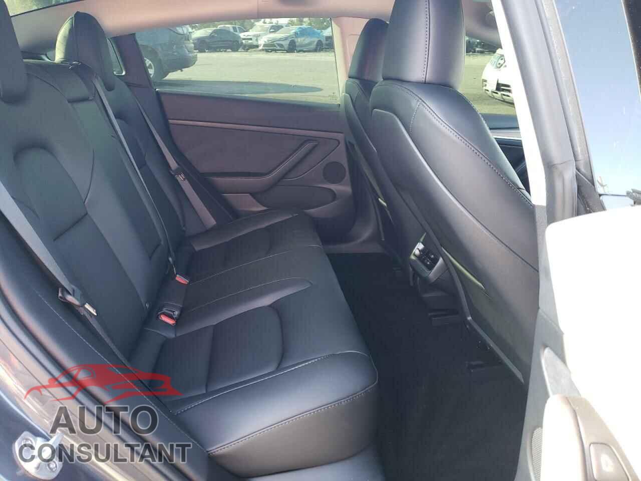 TESLA MODEL 3 2023 - 5YJ3E1EA1PF706685