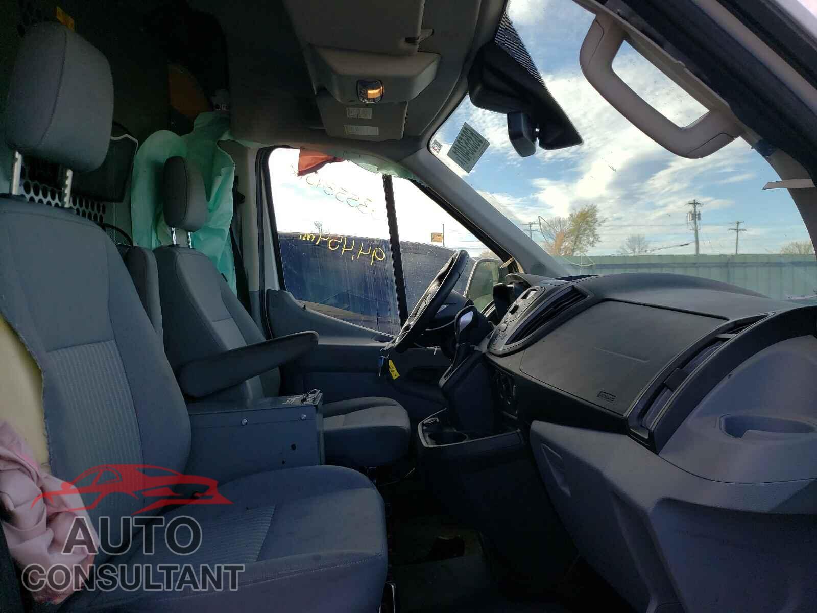 FORD TRANSIT CO 2017 - 1FTYR2CM8HKB56516
