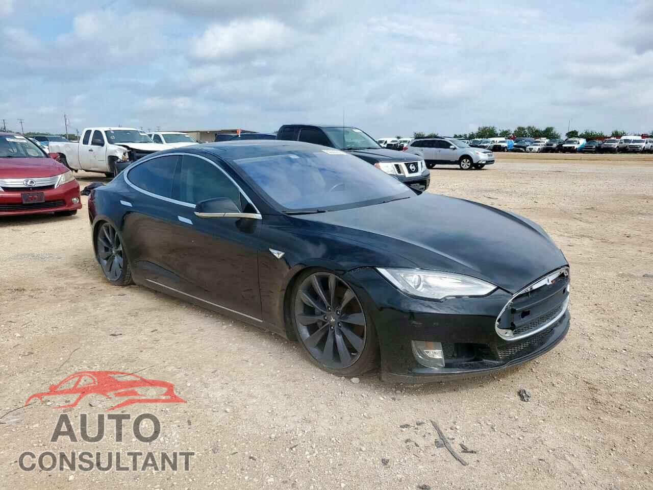 TESLA MODEL S 2013 - 5YJSA1CP2DFP13199