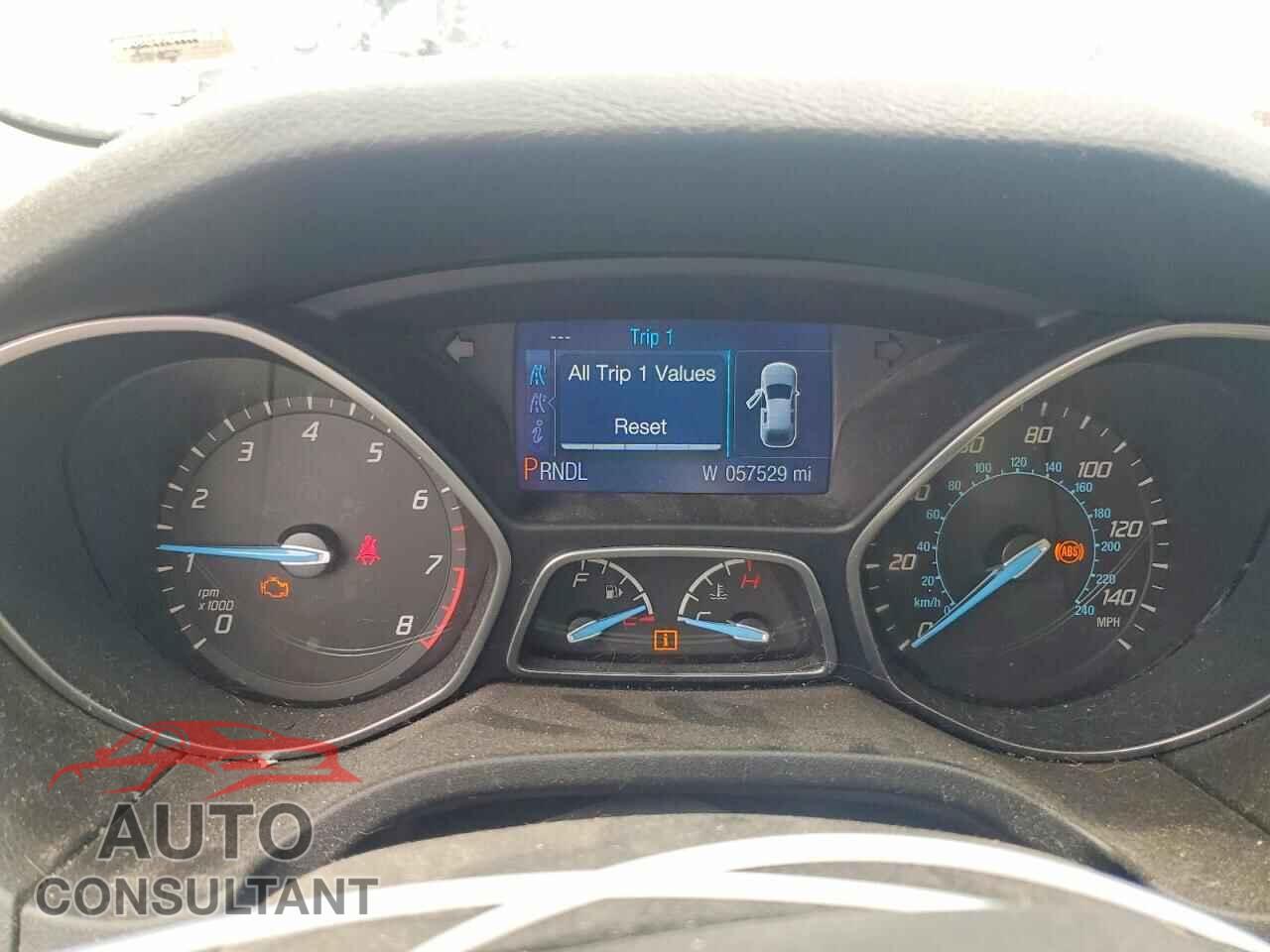 FORD FOCUS 2014 - 1FADP3F2XEL130869