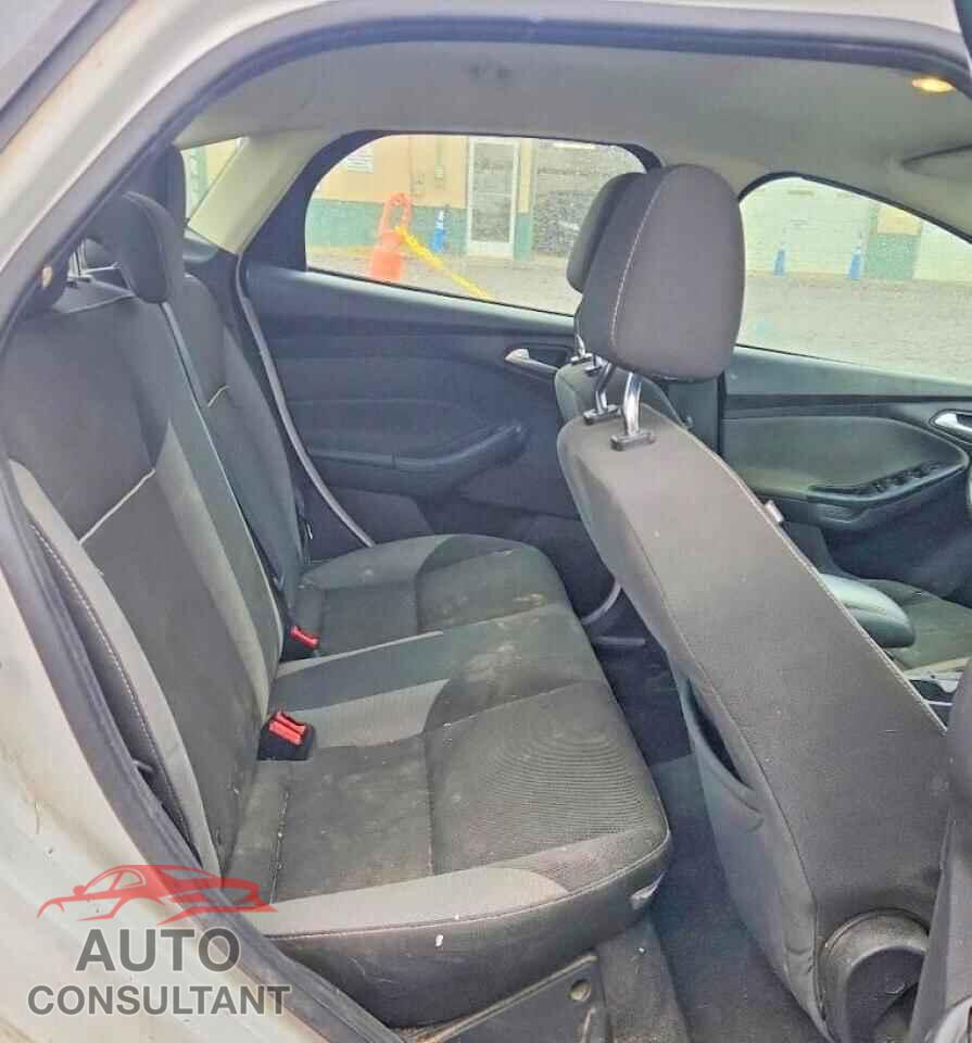 FORD FOCUS 2012 - 1FAHP3F21CL289276