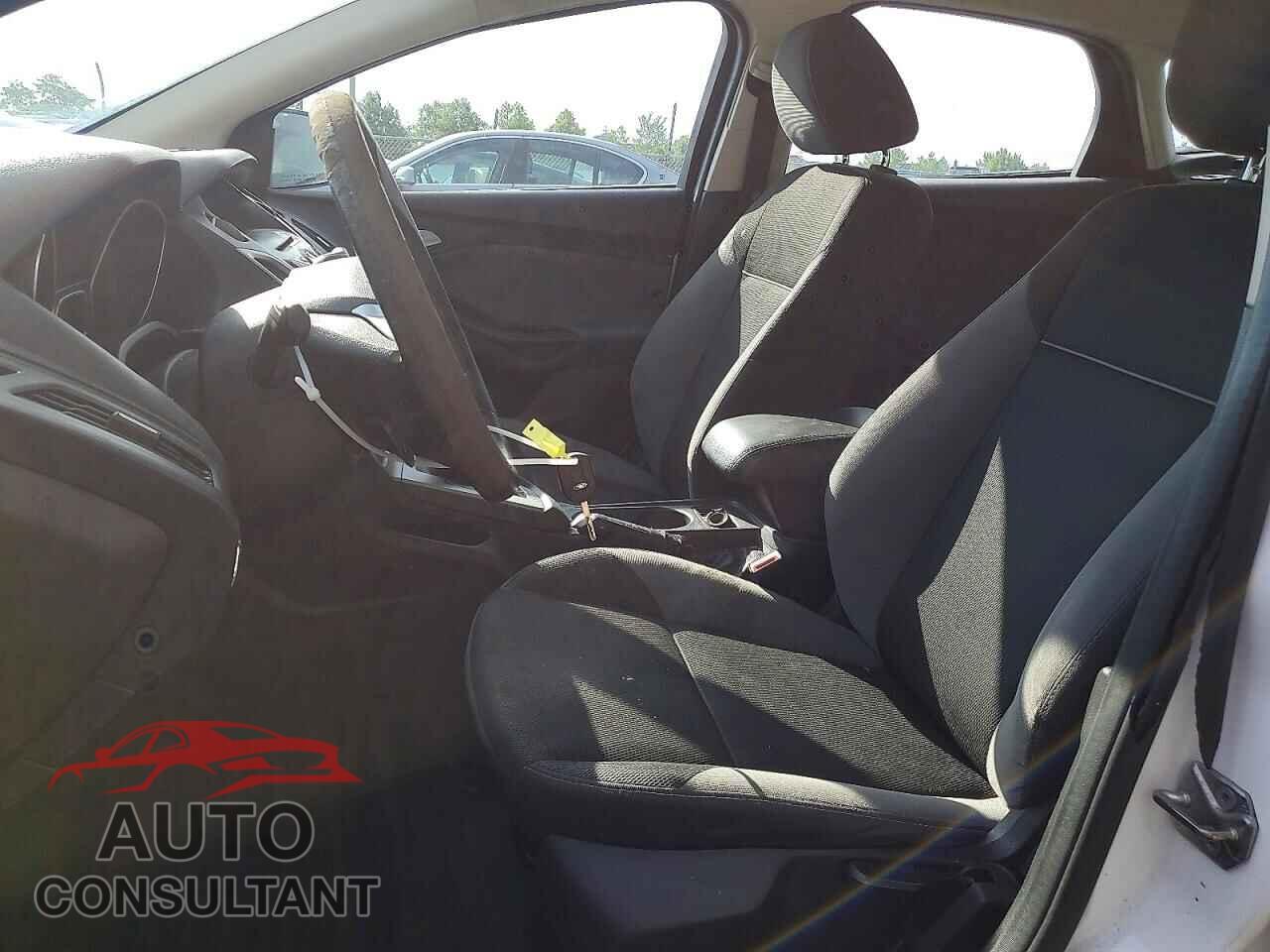 FORD FOCUS 2014 - 1FADP3F23EL292195
