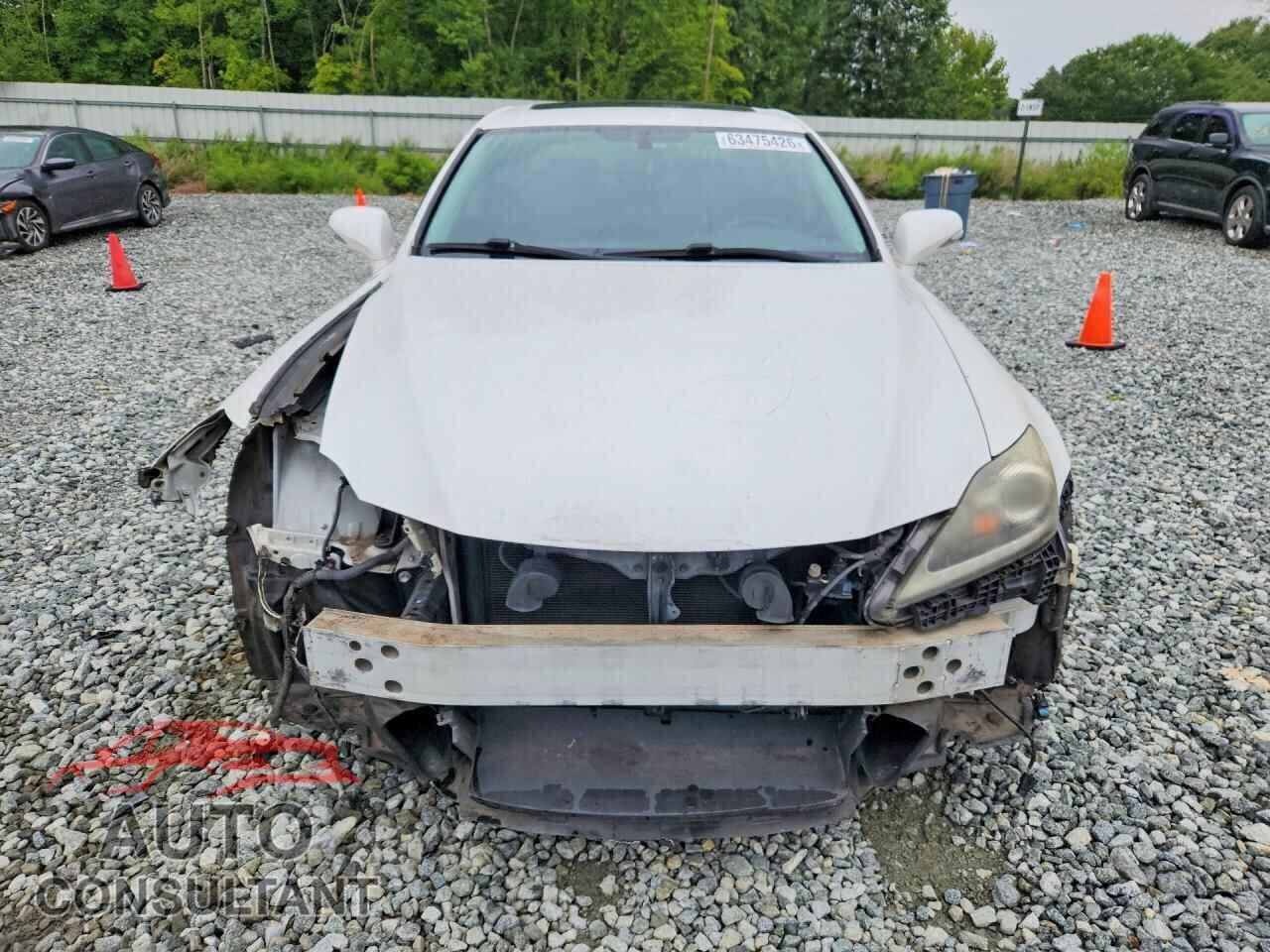 LEXUS IS 2012 - JTHCF5C25C5056396