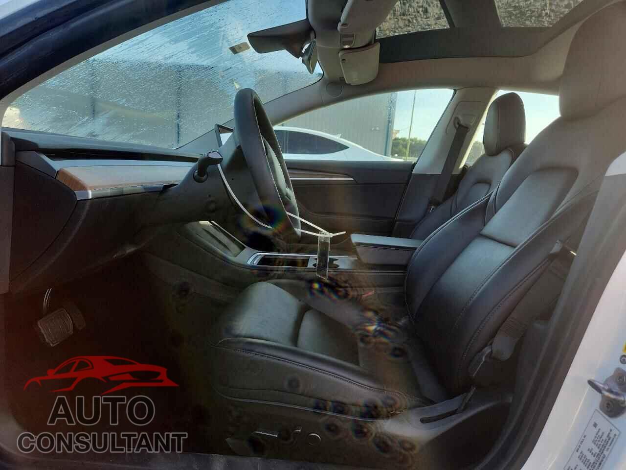TESLA MODEL 3 2021 - 5YJ3E1EA3MF047522