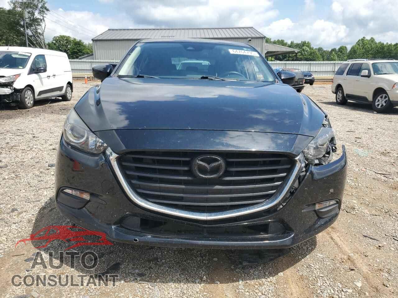 MAZDA 3 2018 - 3MZBN1K78JM188403