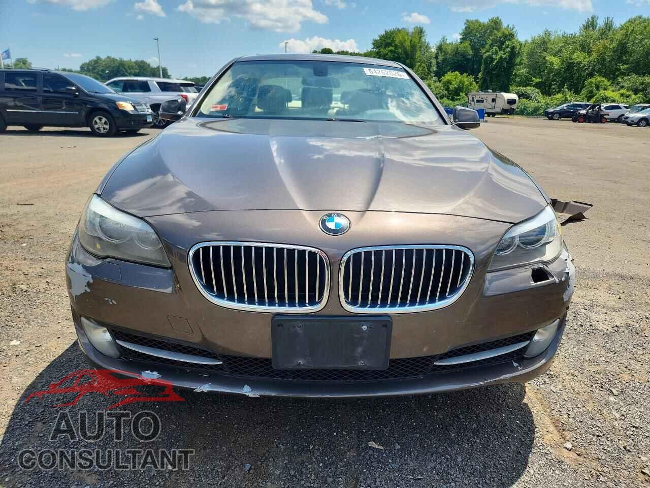 BMW 5 SERIES 2013 - WBAXH5C57DD111443