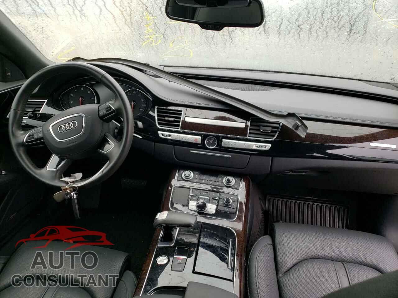 AUDI A8 2017 - WAU44AFD2HN018615