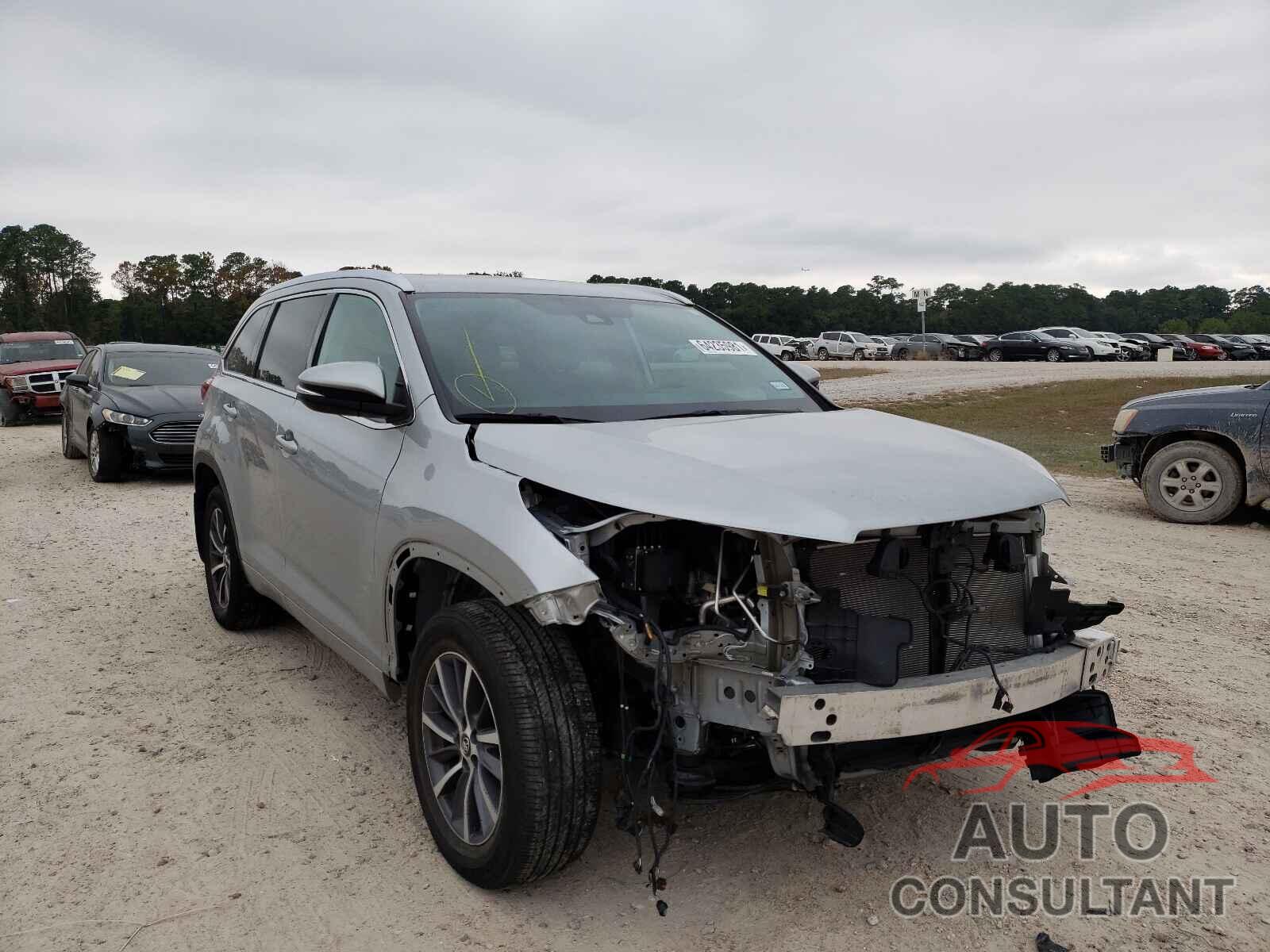 TOYOTA HIGHLANDER 2018 - 5TDKZRFH5JS537851