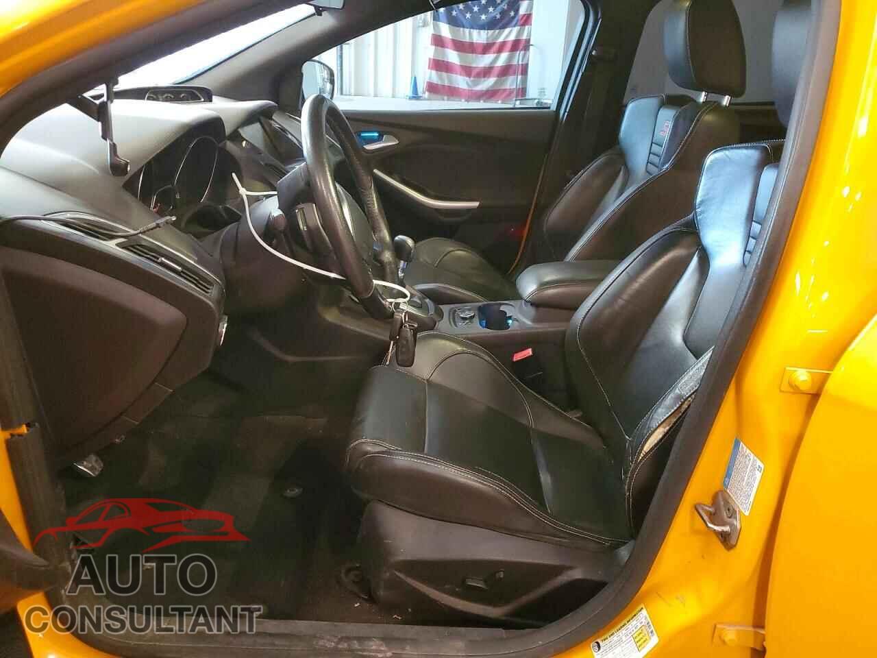 FORD FOCUS 2013 - 1FADP3L95DL191739