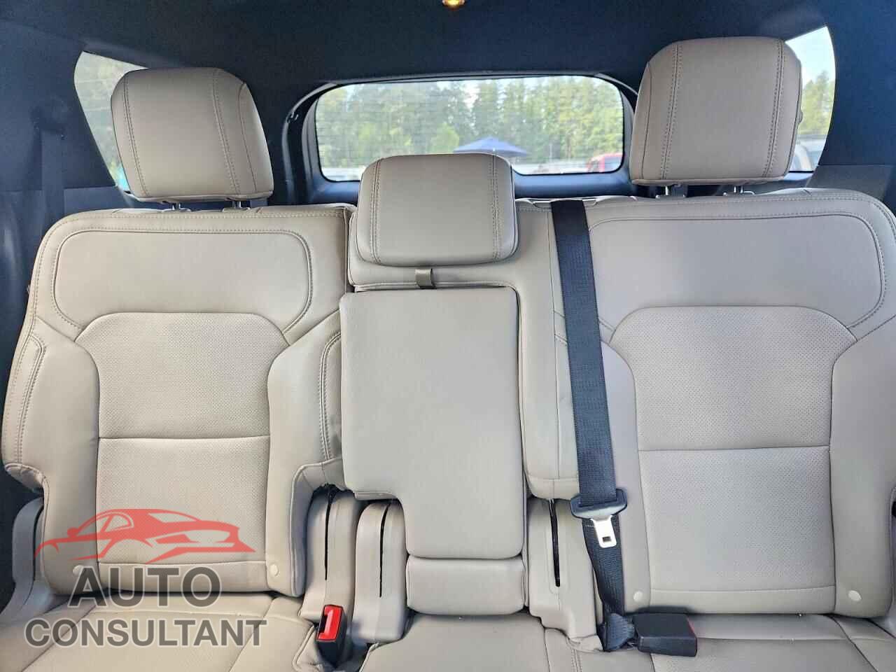 FORD EXPLORER 2018 - 1FM5K8F85JGB66577