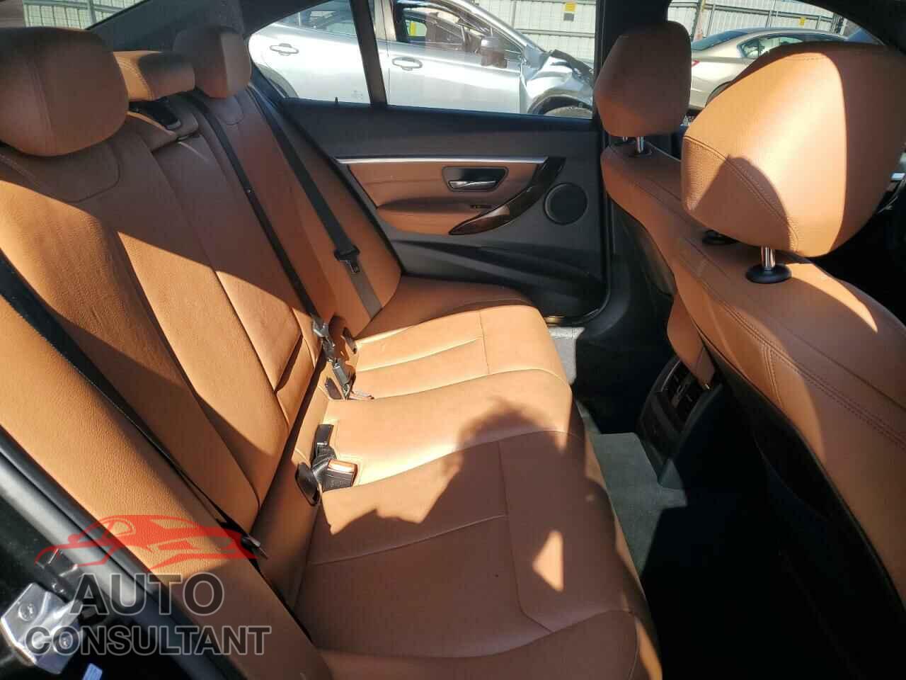 BMW 3 SERIES 2017 - WBA8B9C31HK885698