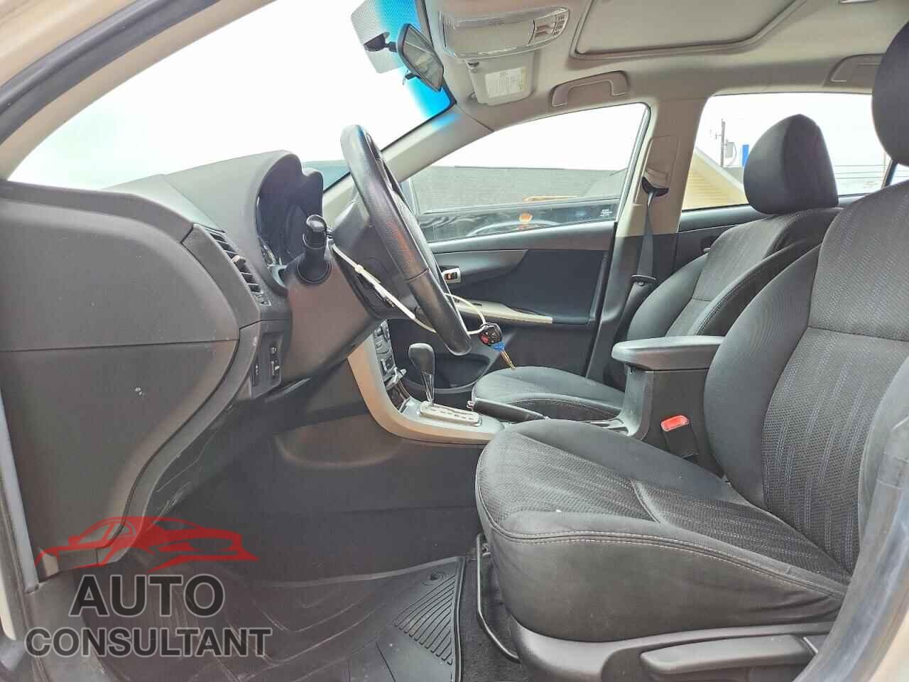 TOYOTA COROLLA 2013 - 2T1BU4EEXDC015027