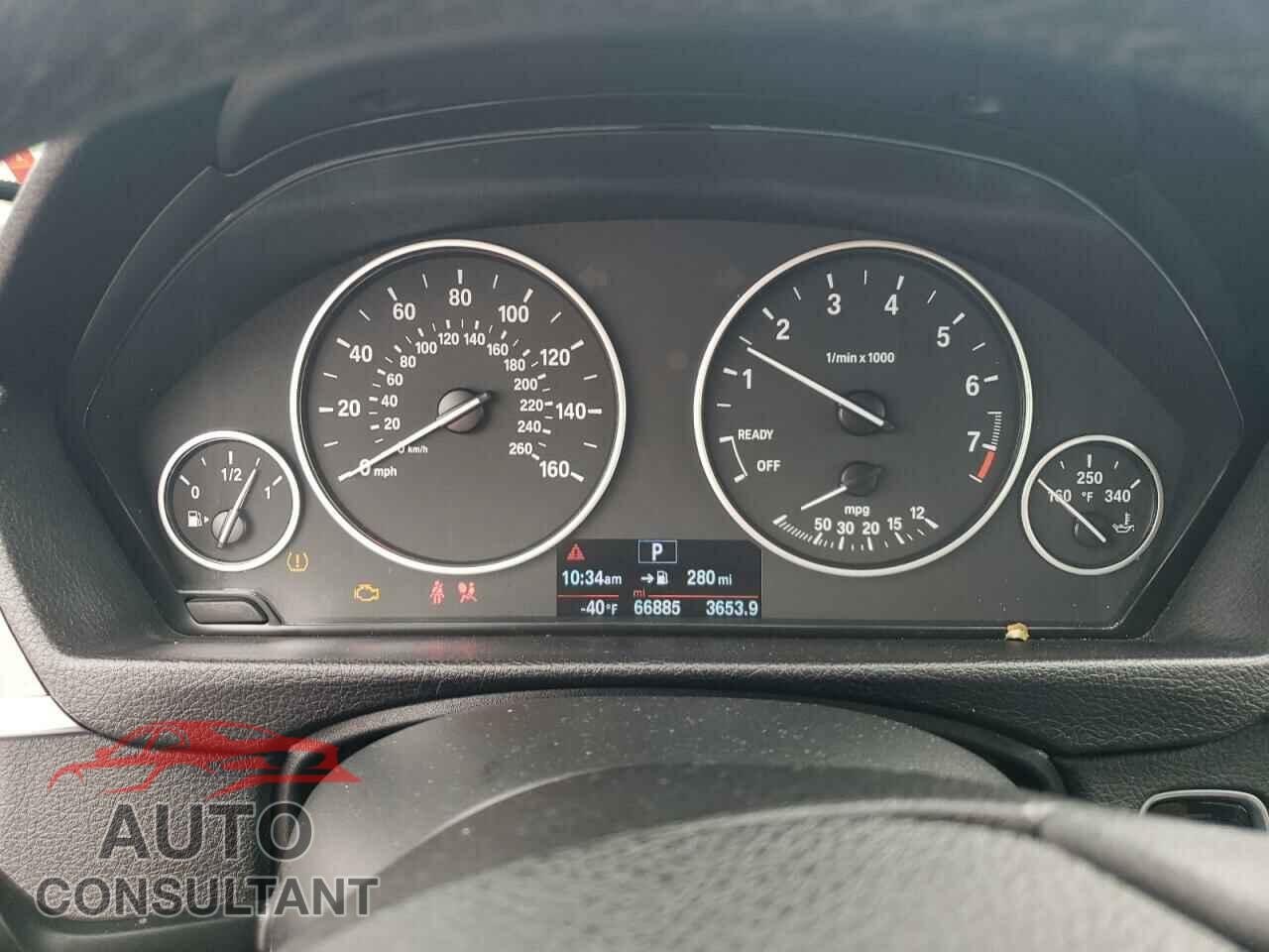 BMW 3 SERIES 2016 - WBA8E5G5XGNU19244