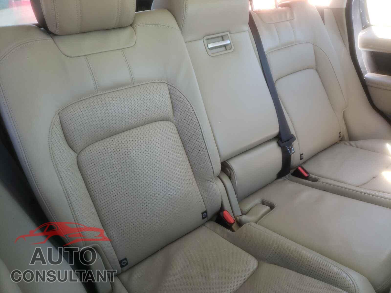 LAND ROVER RANGEROVER 2018 - SALGS2RE3JA380278