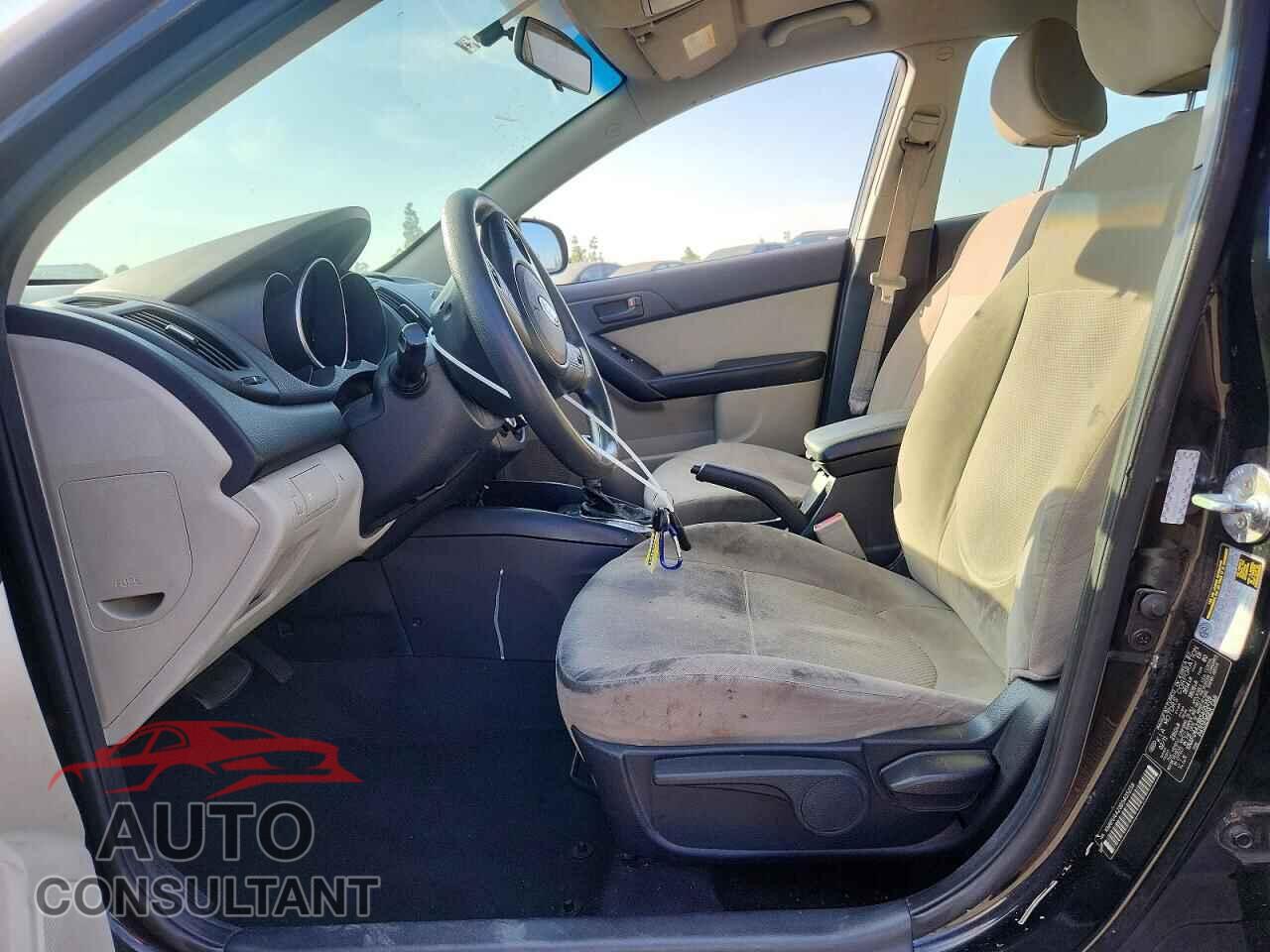 KIA FORTE 2011 - KNAFU4A23B5405259
