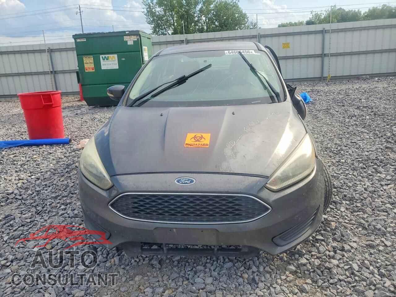FORD FOCUS 2015 - 1FADP3F22FL239604