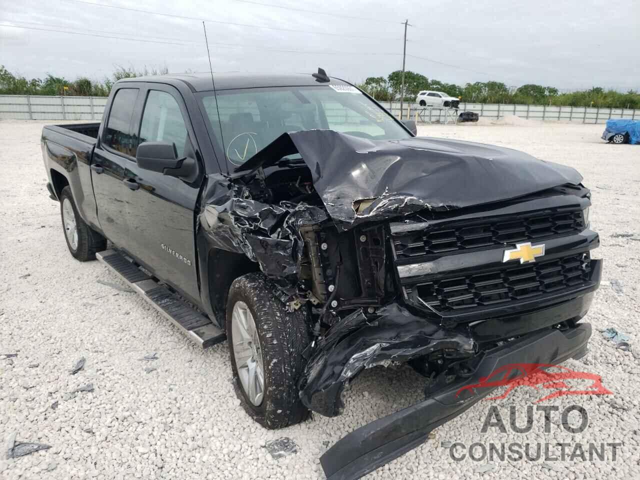 CHEVROLET SILVERADO 2018 - 1GCRCPECXJZ318019